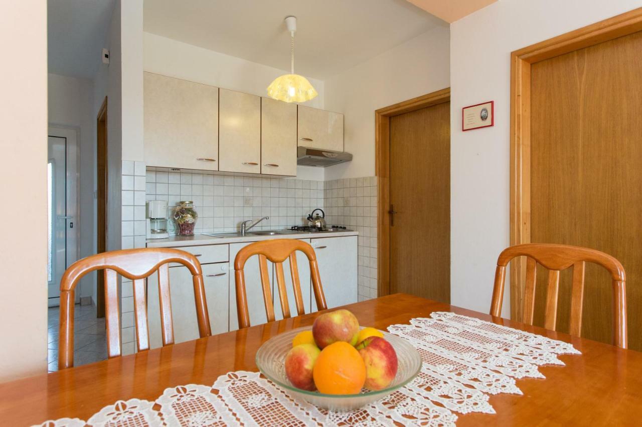 Apartments Bonifacic Пунат Экстерьер фото